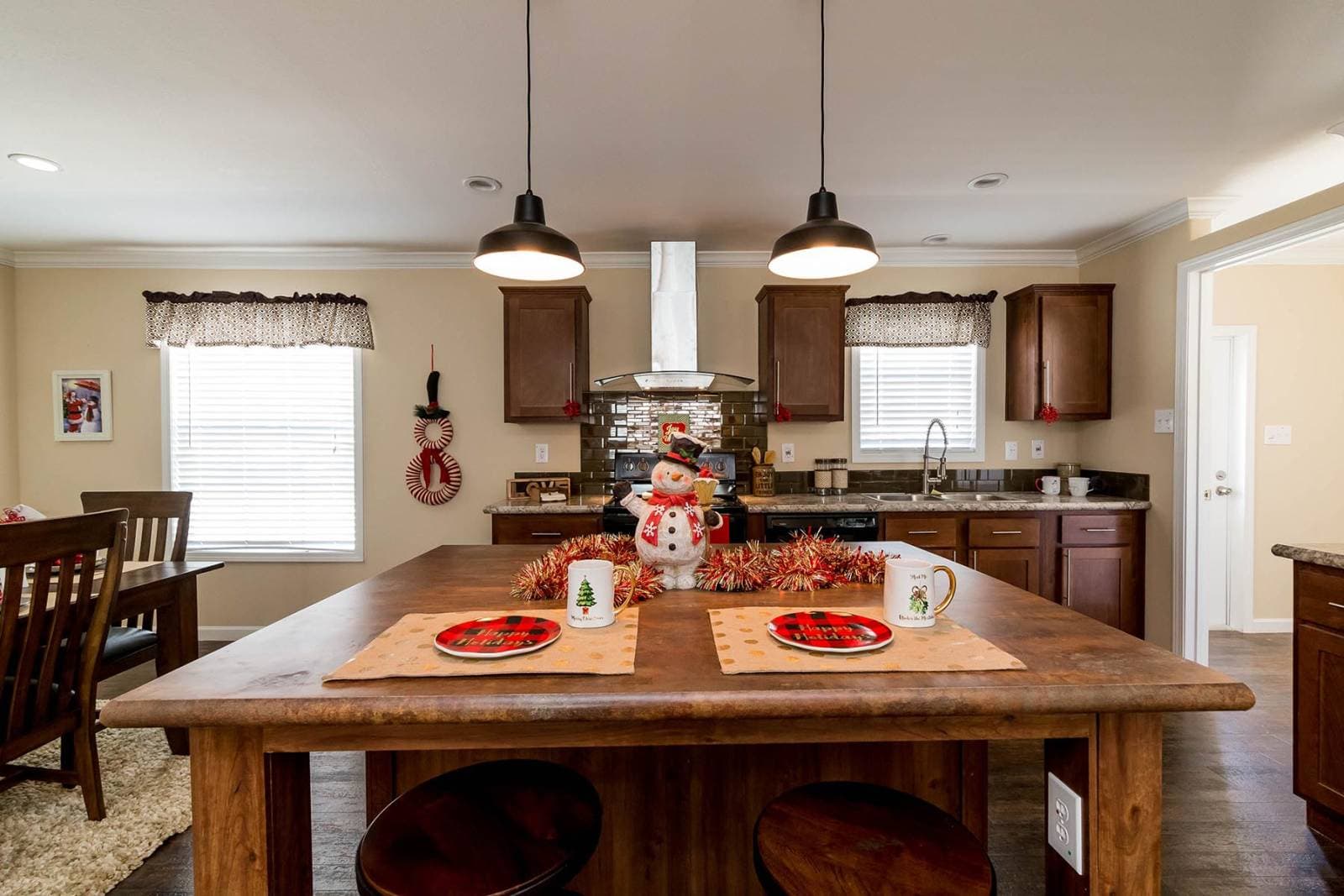 Titan extreme 3248e kitchen home features