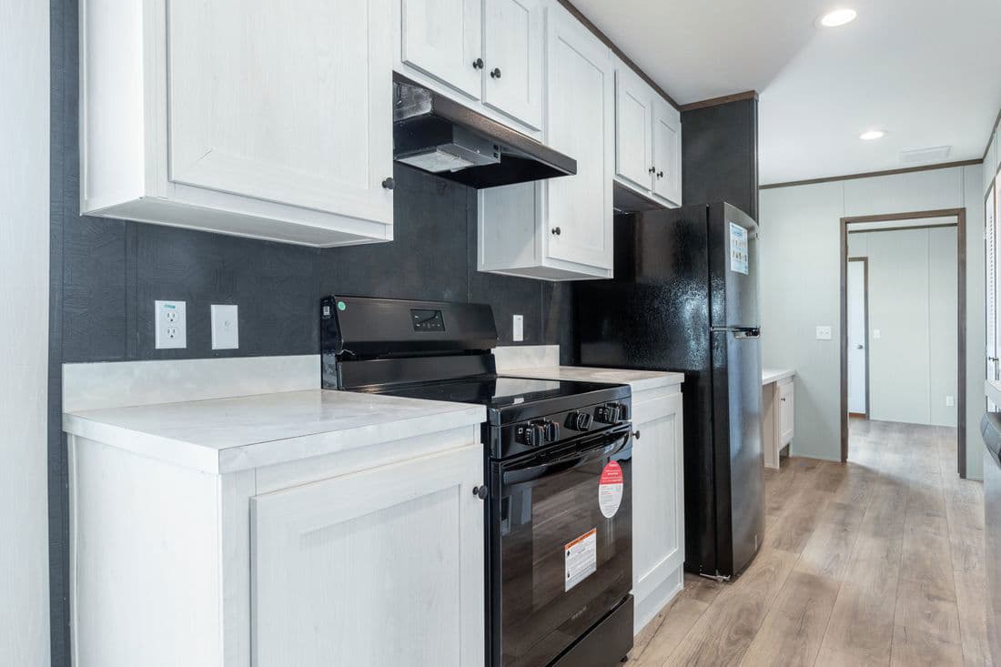 Select 16602s kitchen home features