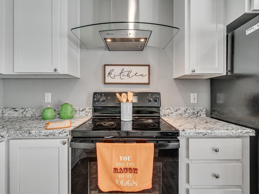 The big bo kitchen home features