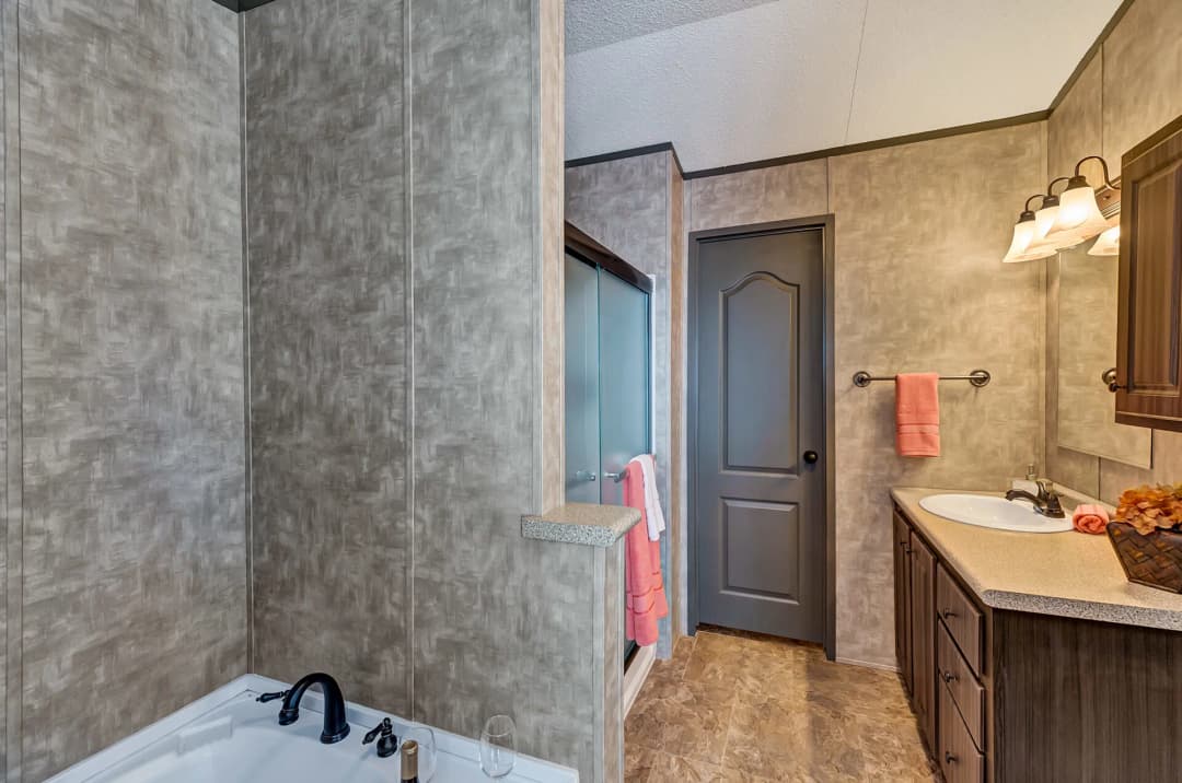 Heritage h-1680-32b bathroom home features