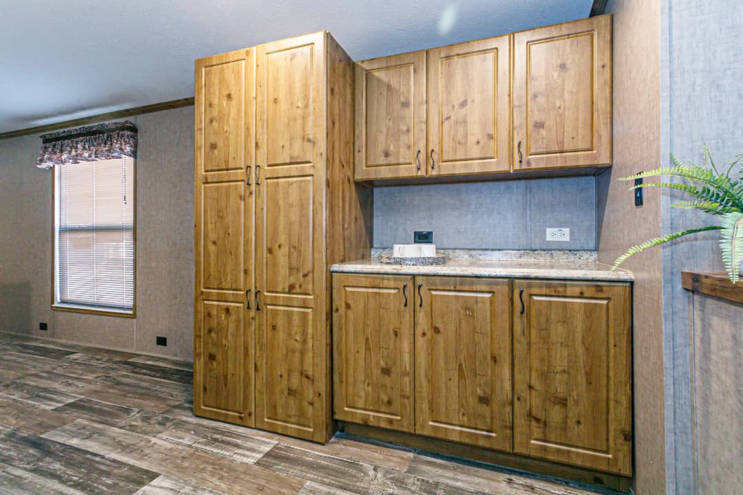 Classic c-3264-32c interior home features