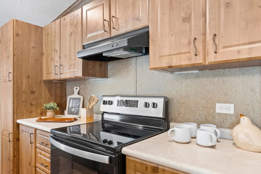 Classic c-1868-32a kitchen home features