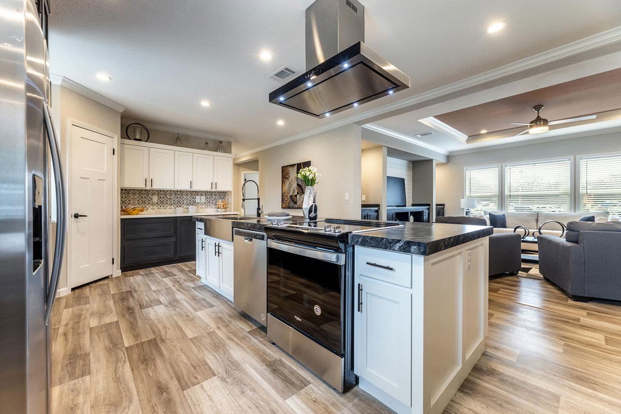 Innovation 3256h kitchen and hero home features