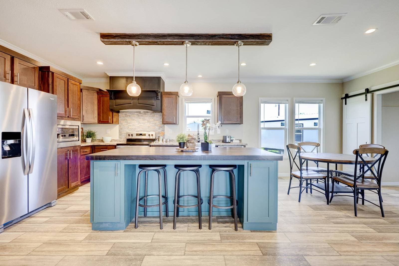 Titan extreme 3264r kitchen home features