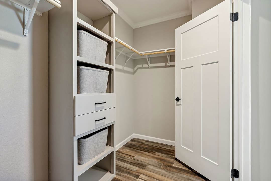 Innovation 3268h interior home features