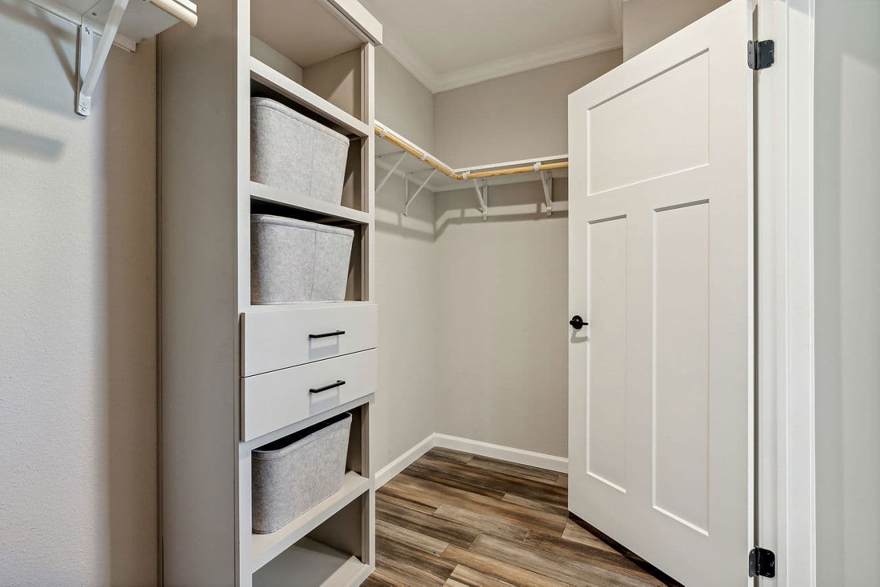 Innovation 3268h interior home features