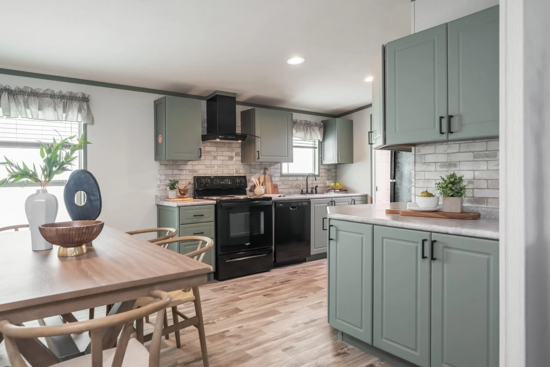 Heritage h-3248-32a interior home features