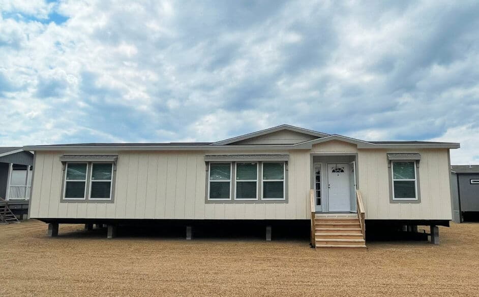 Magnolia 6356 hero, elevation, and exterior home features