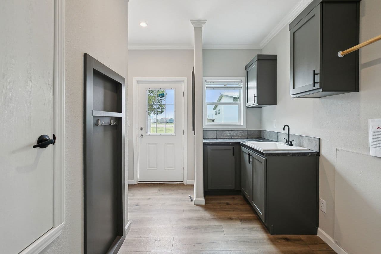 Innovation 3276aa interior home features