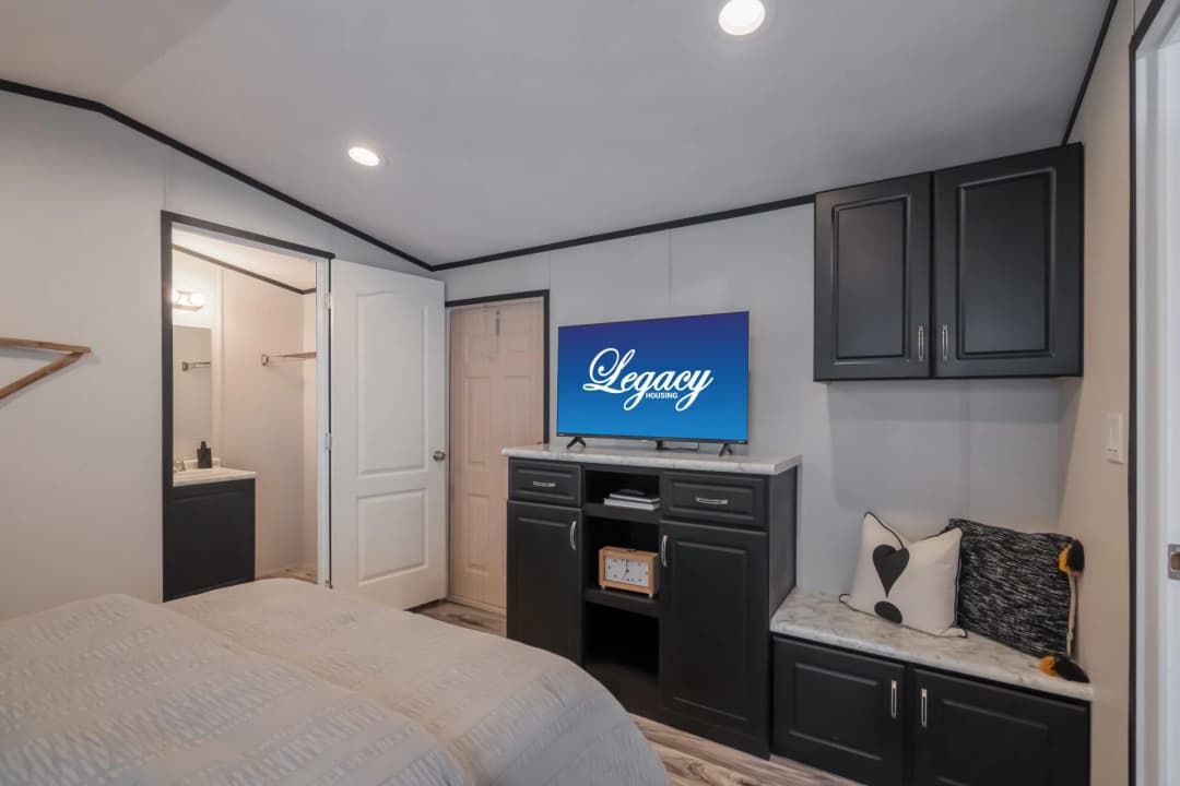 Select s-1240-11fla bedroom home features