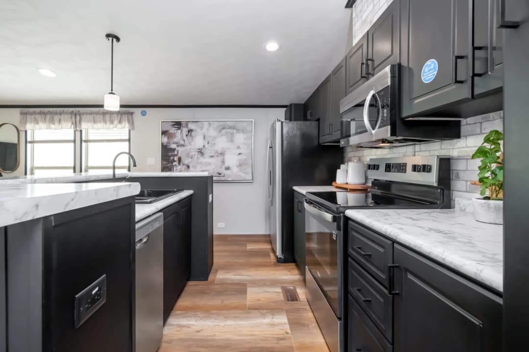 Heritage h-1868-32a kitchen home features
