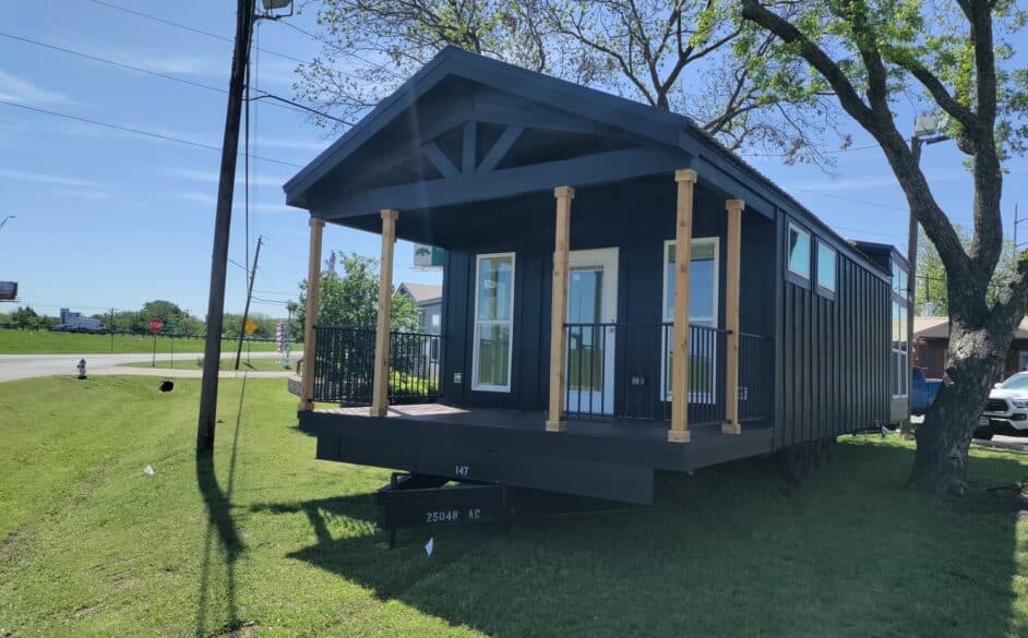 Sparrow c34ep8 elevation and exterior home features