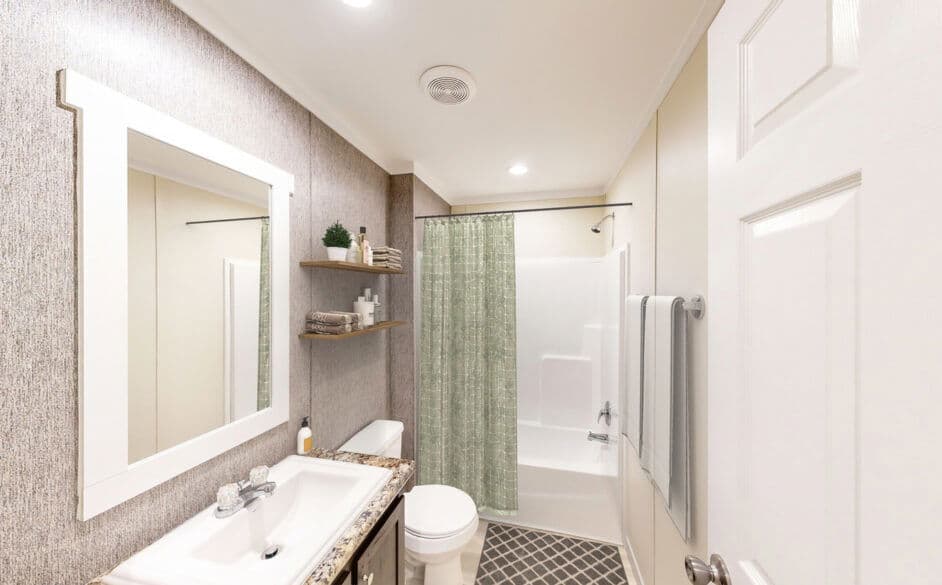 Hacienda p60s bathroom home features