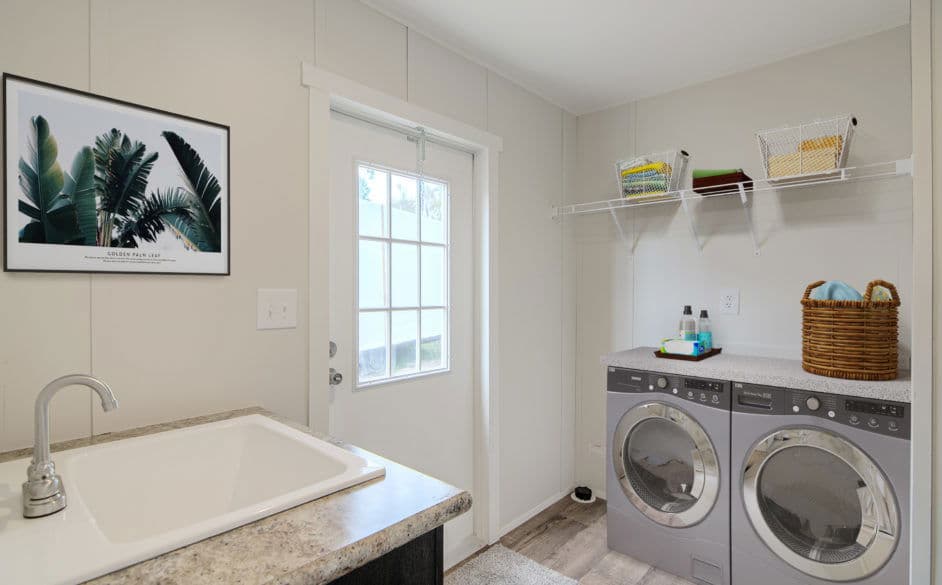 Bandera 3356 interior home features