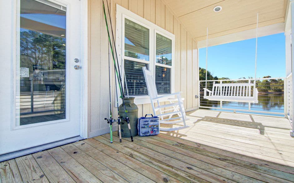 Eagle j60ep8 exterior home features