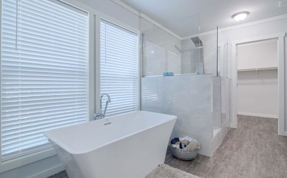 Haven 6368 bathroom home features