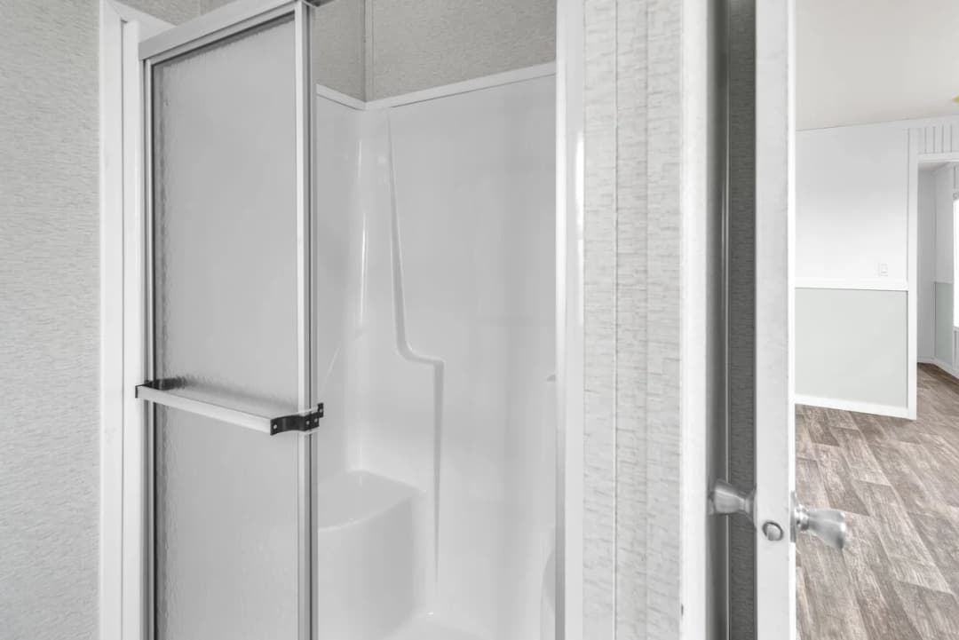 Valu maxx premier 16763a bathroom home features