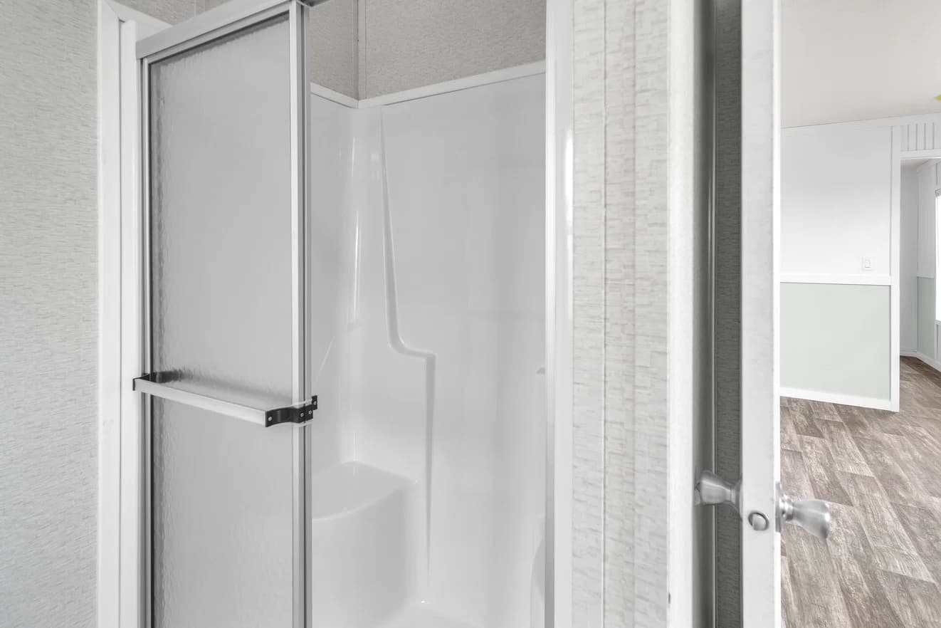 Valu maxx premier 16763a bathroom home features