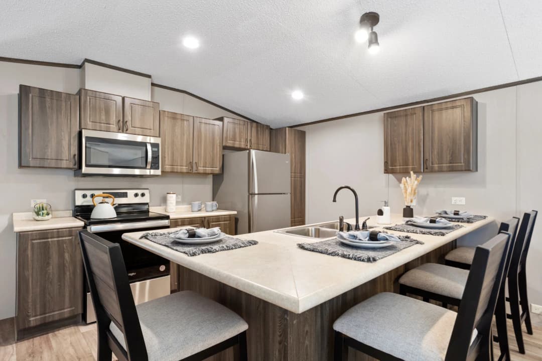 Classic c-1672-32c kitchen home features