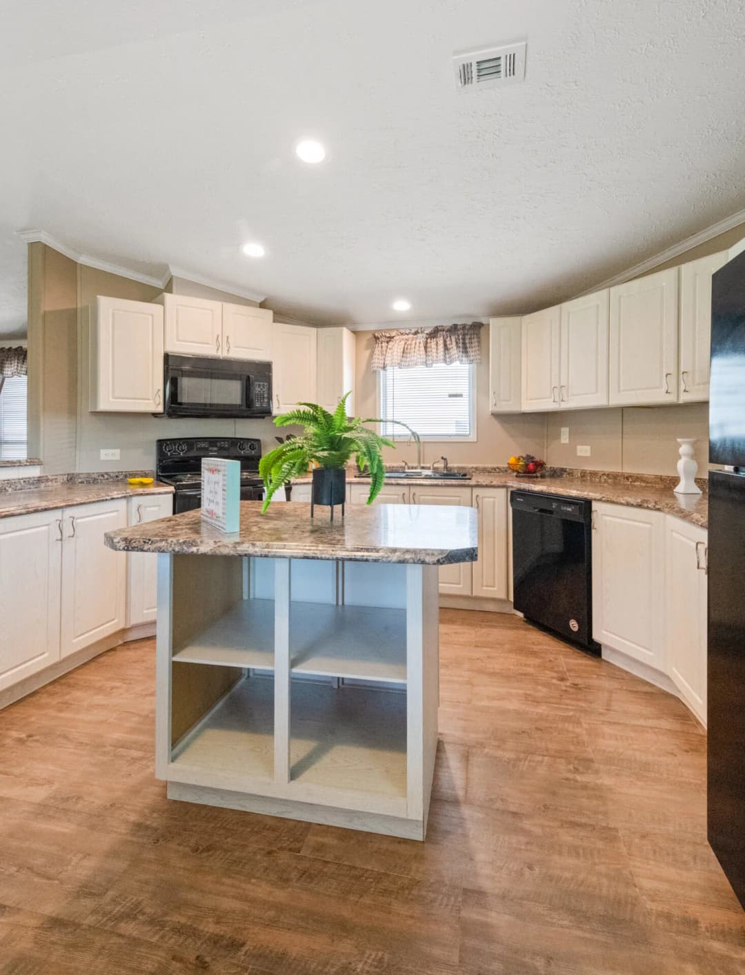 Classic c-1880-32f kitchen home features