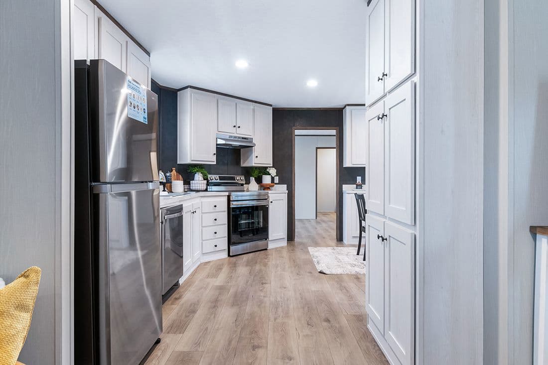 Select 16723f kitchen home features