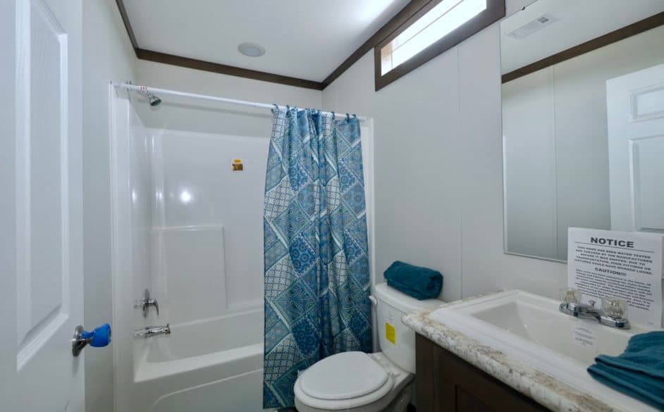 Marquise d72e bathroom home features