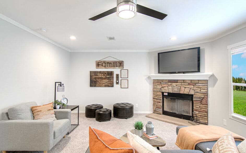 Trailblazer t76b interior home features