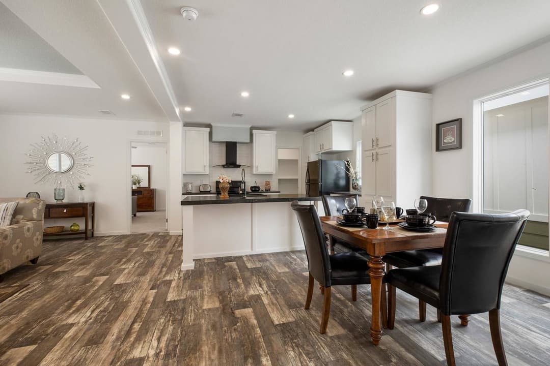 Titan extreme 2856n kitchen home features