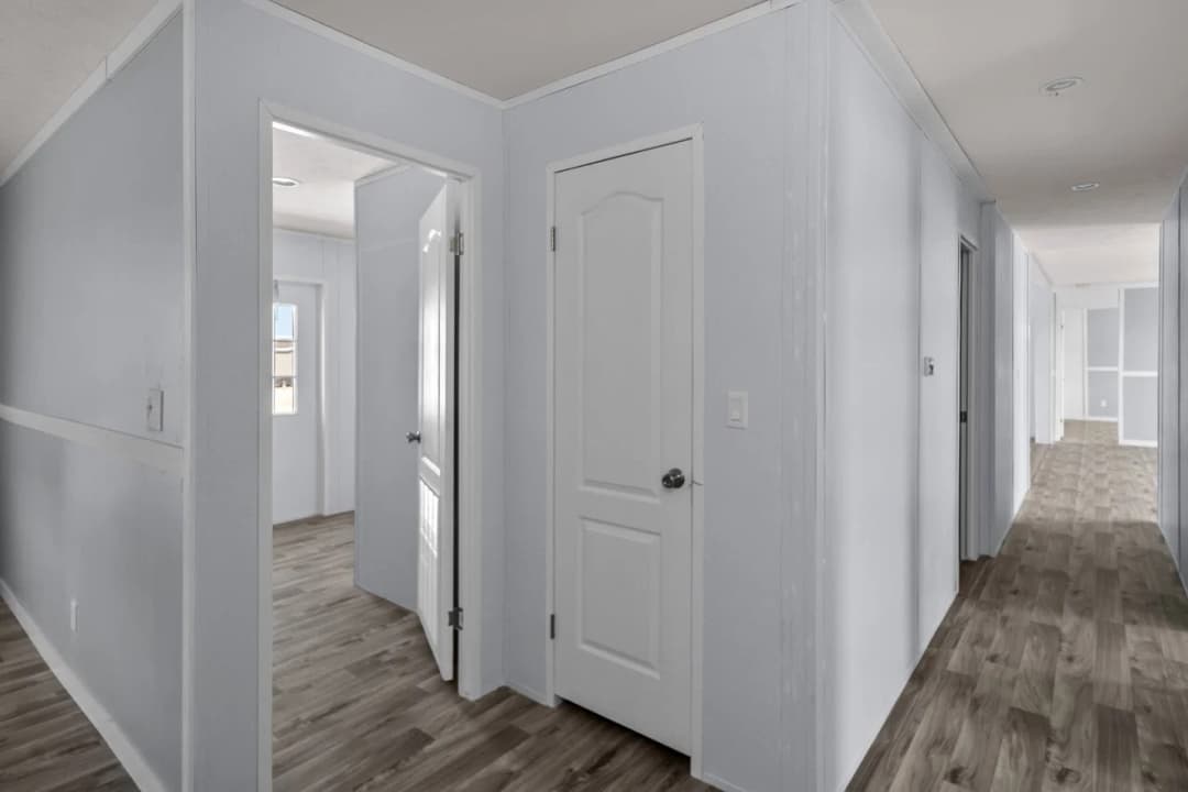 Valu maxx premier 32684f interior home features