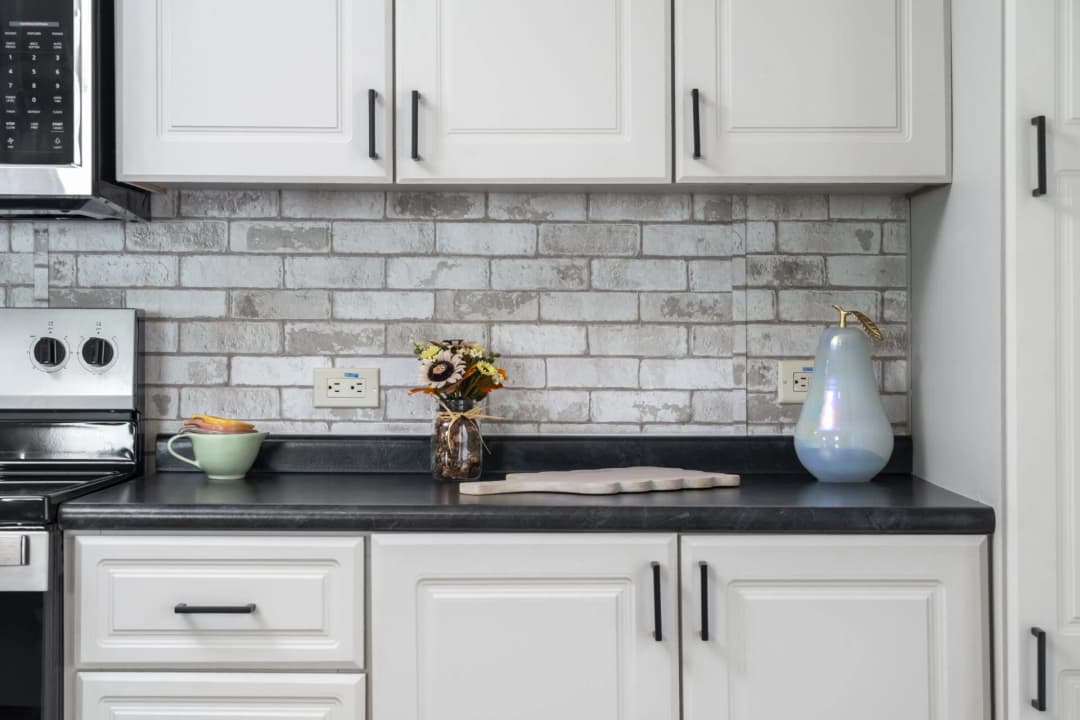 Heritage h-1660-21fka kitchen home features