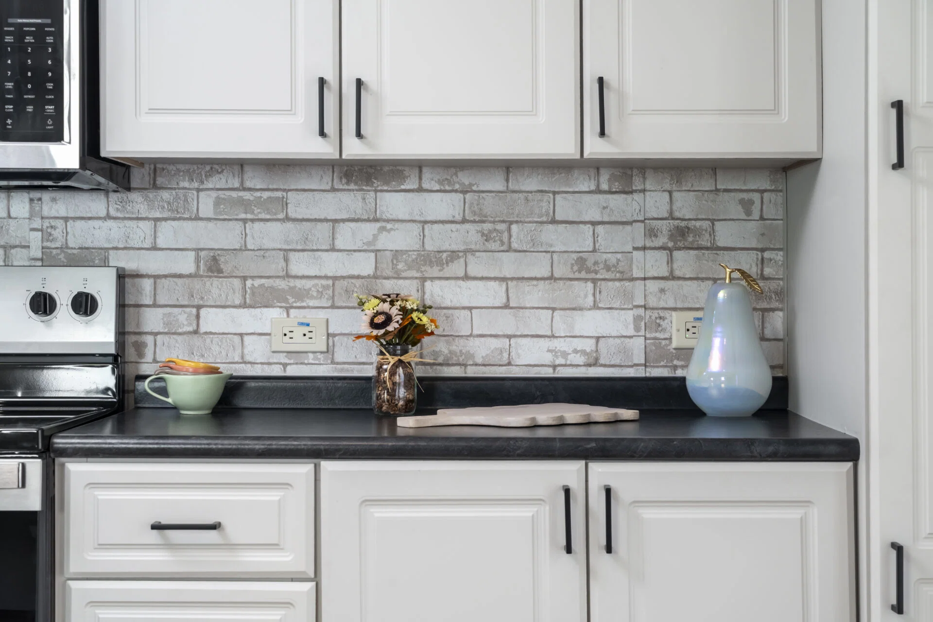 Heritage h-1660-21fka kitchen home features