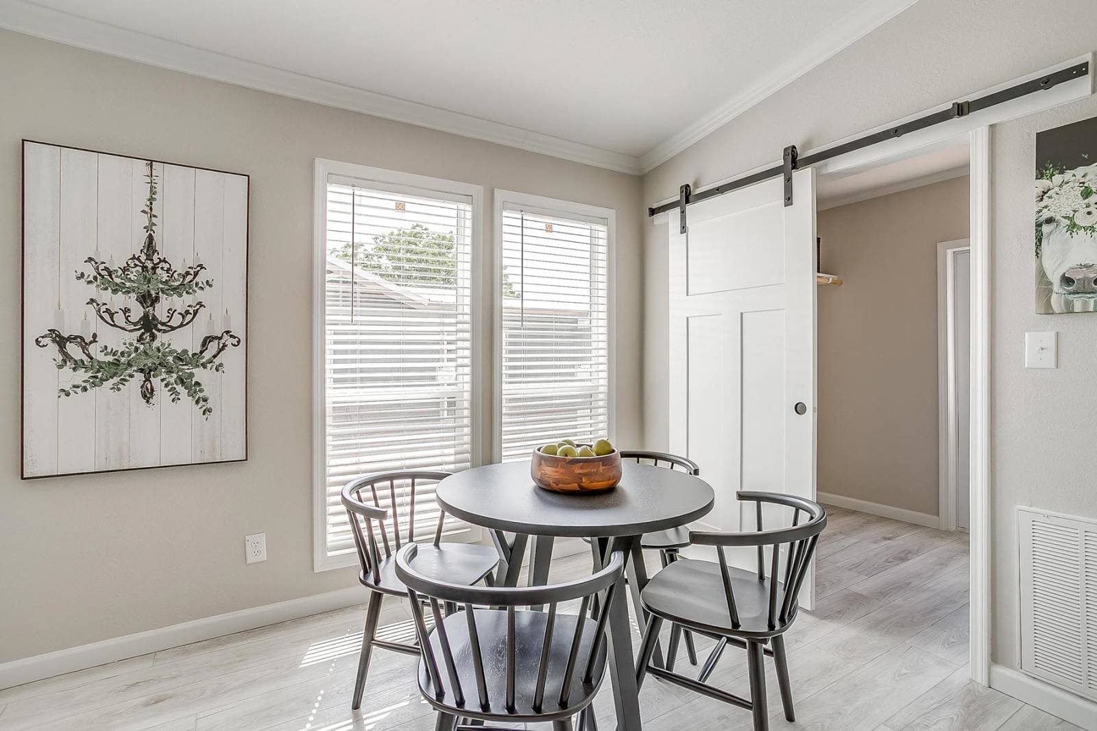 Innovation 2860h kitchen home features