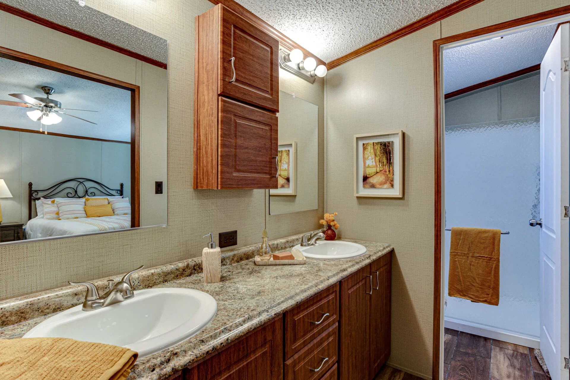 Classic c-1864-22a bathroom home features