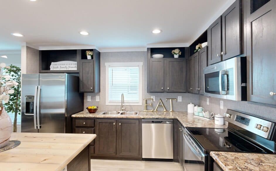 Hacienda p60s kitchen home features