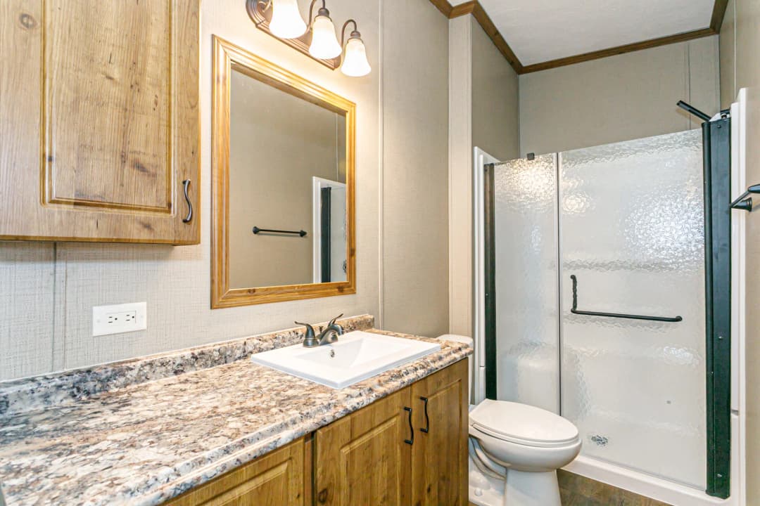 Doublewide h-3672-43a bathroom home features