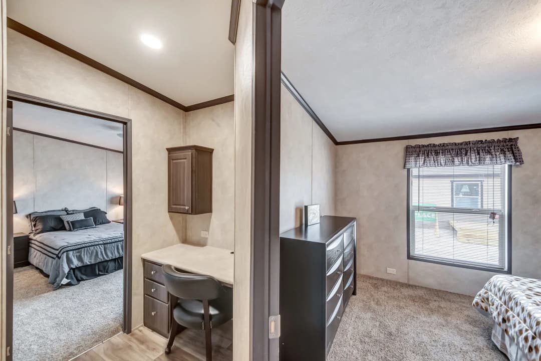 Classic c-3280-42.5b bedroom home features
