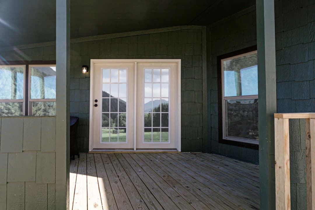 Classic c-3264-32bp exterior home features