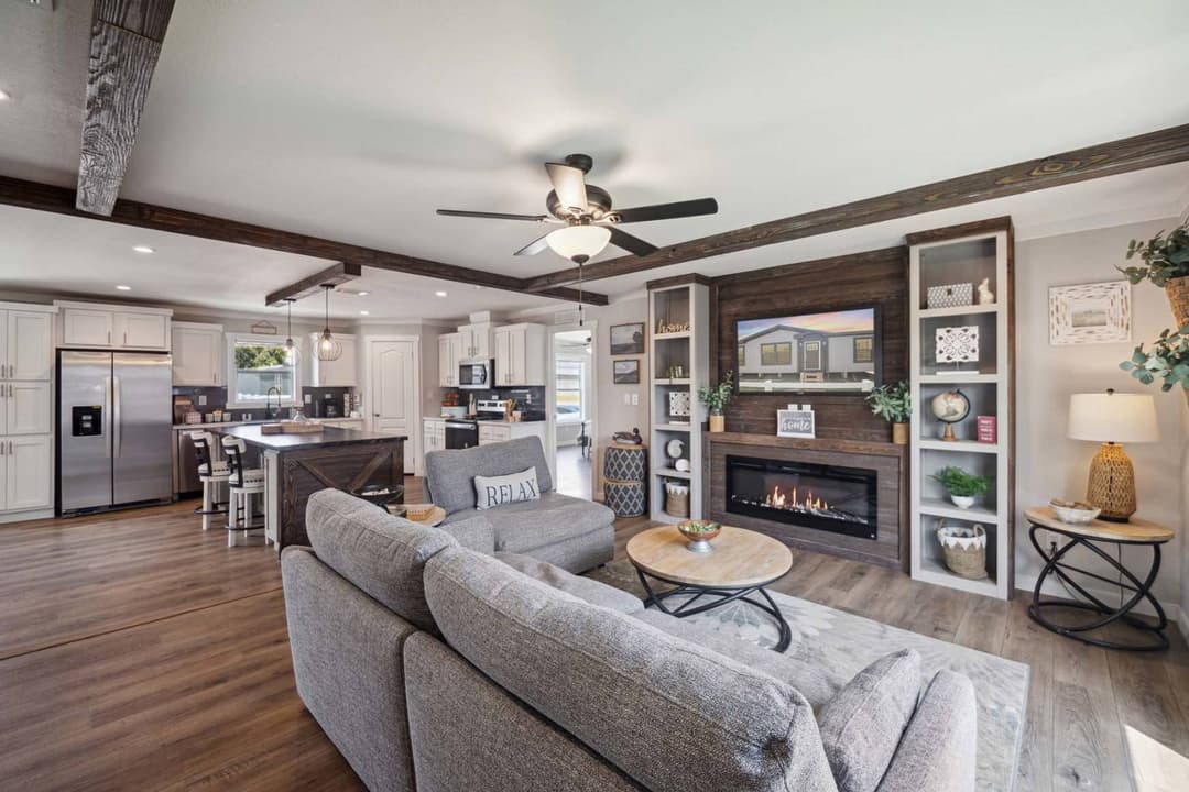 Cedar creek 3276h42106 interior home features