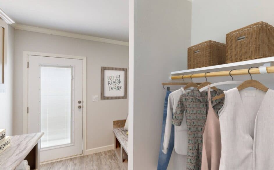 Beaumont 5079 interior home features