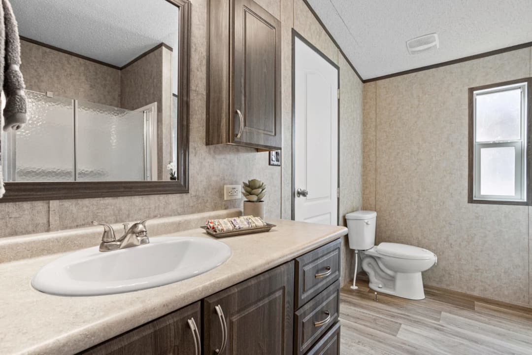 Classic c-1680-32d bathroom home features