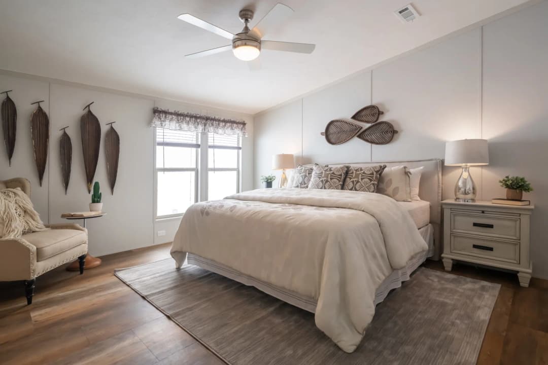 Heritage h-3256-32d bedroom home features