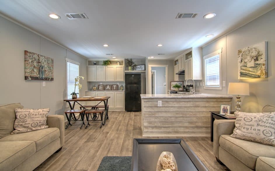 Park place 302 interior home features