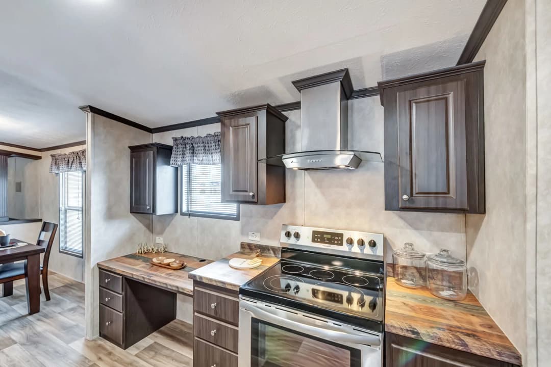 Classic c-3280-42.5b kitchen home features
