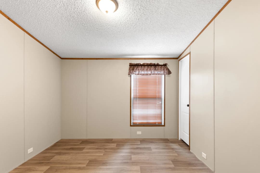 Heritage h-3260-32a bedroom home features