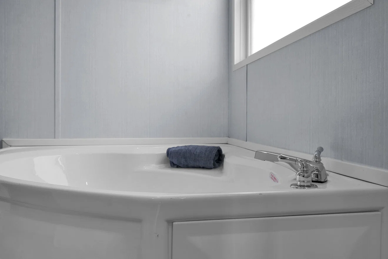 Valu maxx premier 32643e bathroom home features