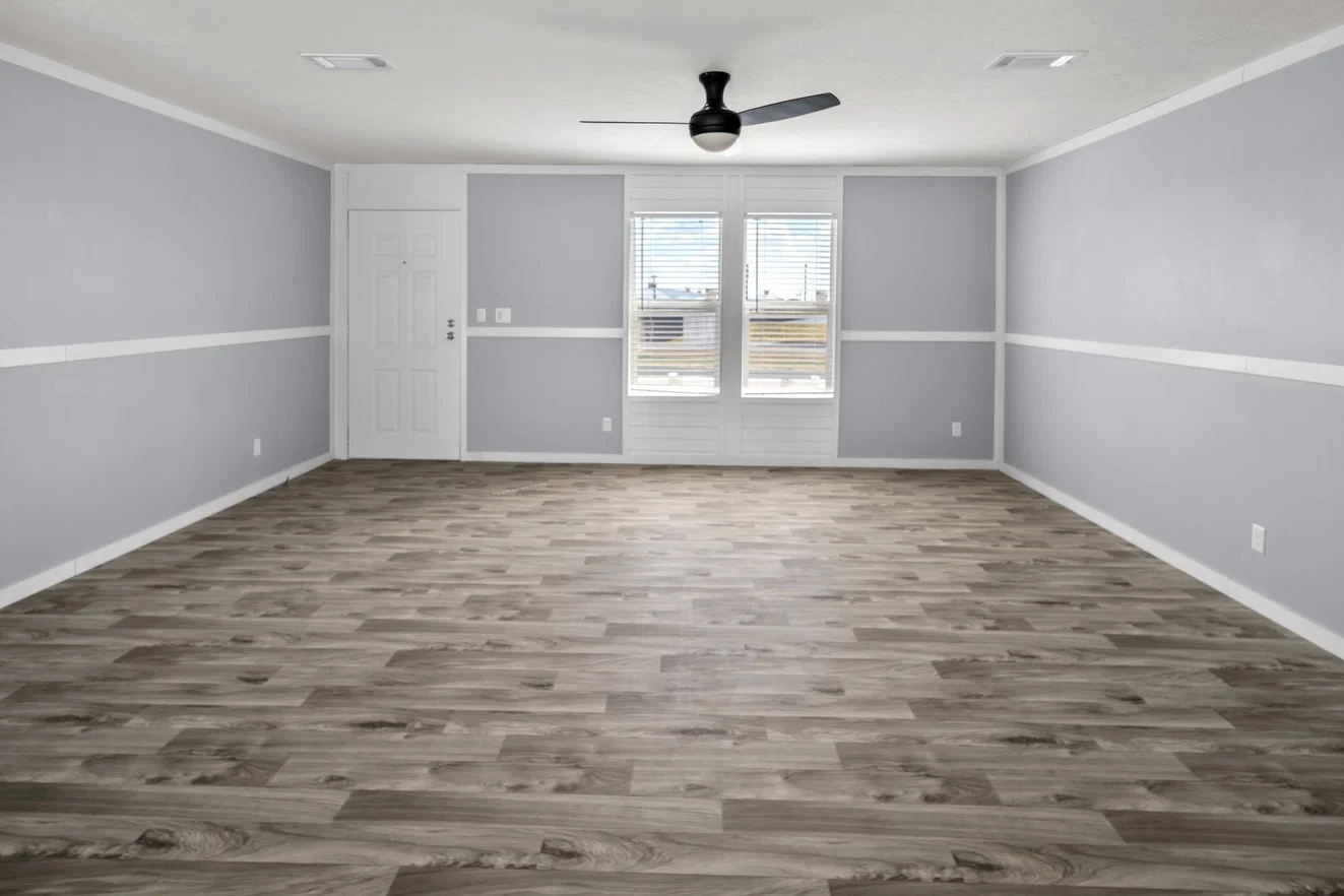 Valu maxx premier 32684f bedroom home features
