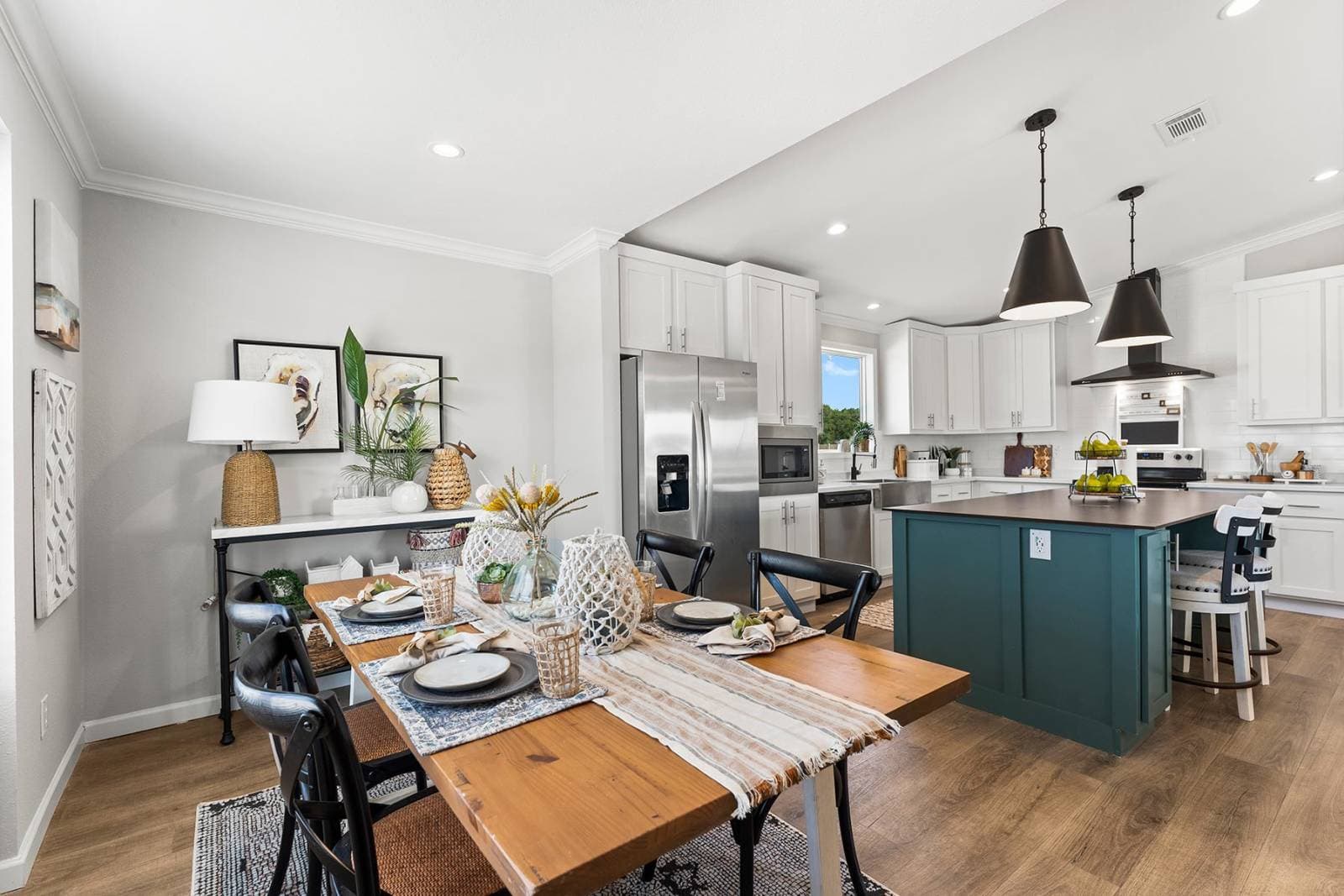 Titan extreme 2856h interior home features