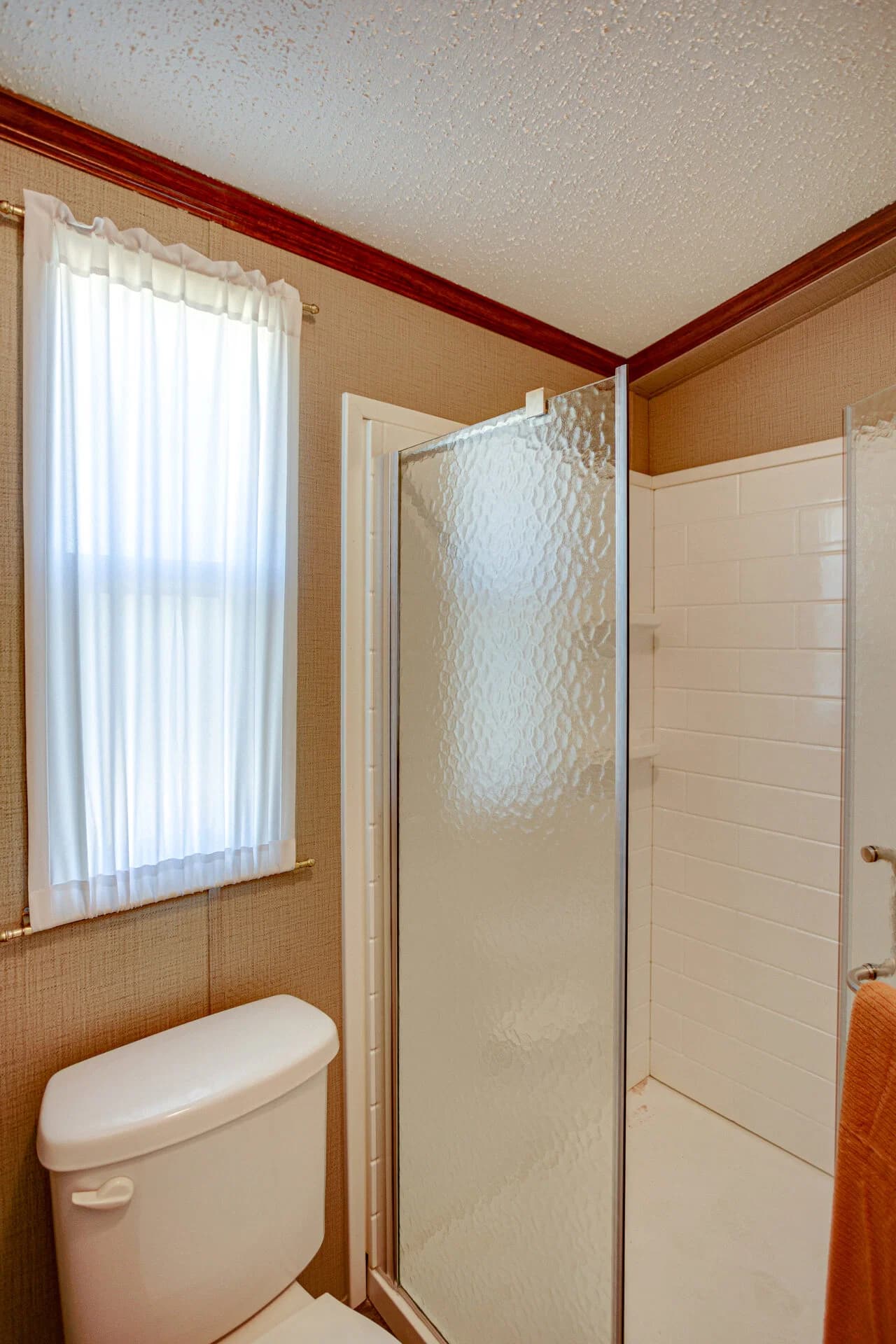 Classic c-1864-22a bathroom home features