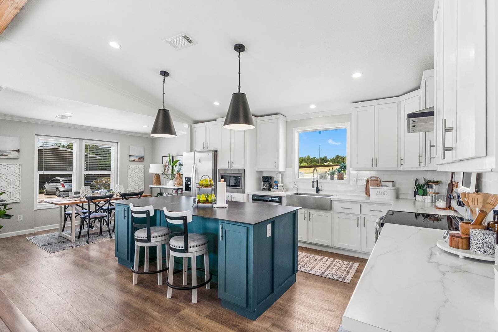 Titan extreme 2856h kitchen home features