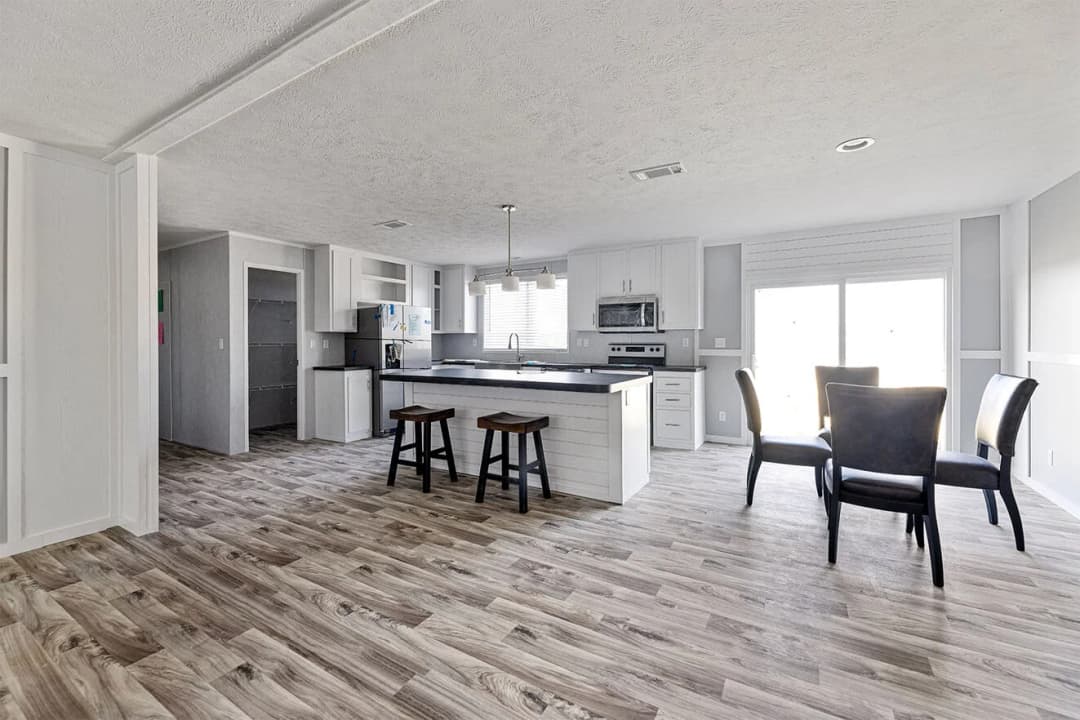 Valu maxx premier 32684e interior home features